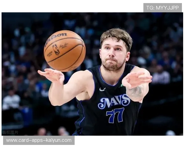 东契奇无解抛投再度命中，独行侠掌握主动